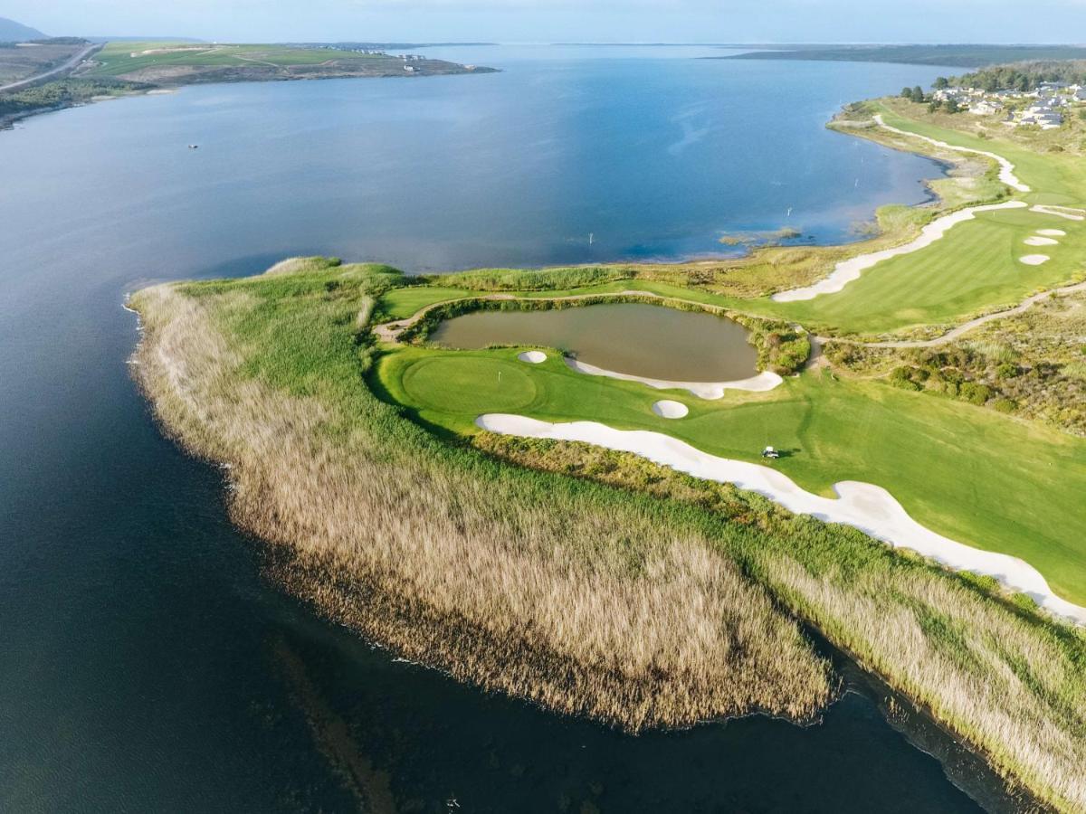 Arabella Hotel, Golf And Spa Херманус Экстерьер фото Aerial view of the 17th hole at the Old Head Golf Links